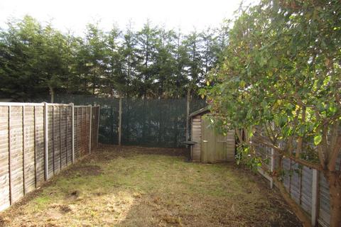 2 bedroom terraced house to rent, Falcon Way, Beck Row IP28