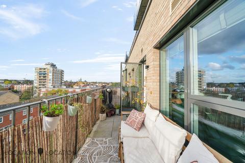 2 bedroom property for sale, Matthias Road, Walrond House Matthias Road, N16