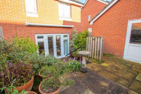 11 Harold Close, Ottery St Mary, EX11 1FX