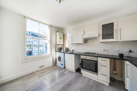 3 bedroom flat for sale, Endwell Road, Brockley