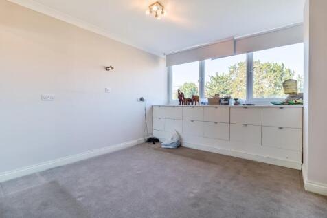 85138 flat parson street hendon london nw4 1qy 2 S
