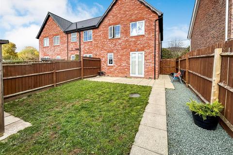 3 bedroom end of terrace house for sale, Parc Llwyfen, Llanymynech