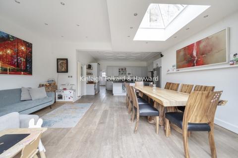 5 bedroom house to rent, Chestnut Road London SE27