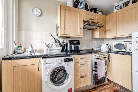 1 bedroom flat for sale, St Georges Road, Worthing, West Sussex, BN11