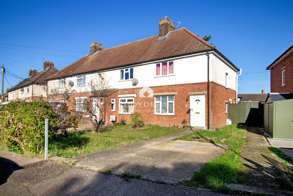 Goring Road, Colchester CO4 3 bed end of terrace house - £245,000