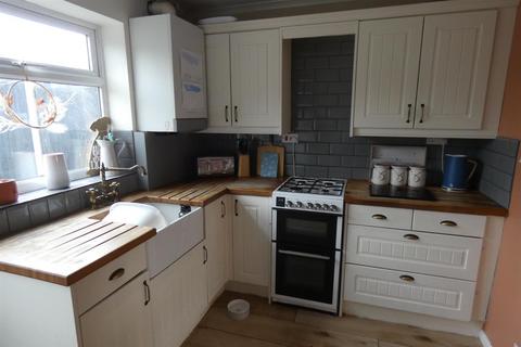 2 bedroom semi-detached house for sale, Cheltenham Avenue, Cheadle, Stoke On Trent