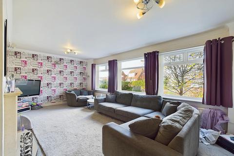 4 bedroom detached house for sale, St James Avenue, Upton-by-Chester, CH2