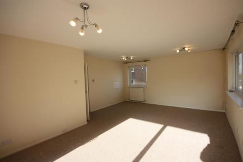 2 bedroom apartment to rent, Rosetrees, Guildford GU1