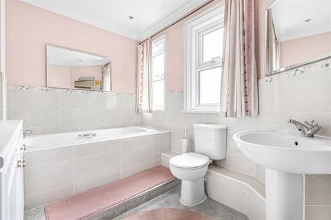 5 bedroom semi-detached house for sale, Matlock Road, Caversham, Reading