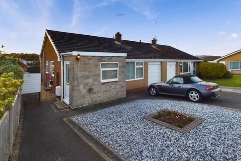 3 bedroom bungalow for sale, Ffordd Cynan, Wrexham, LL12