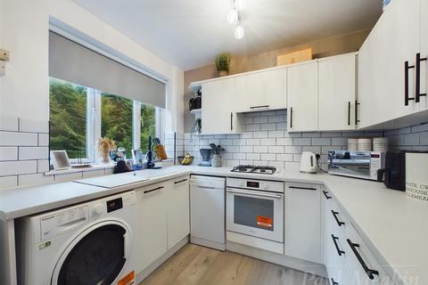 2 bedroom maisonette for sale, Rydal Close, Purley