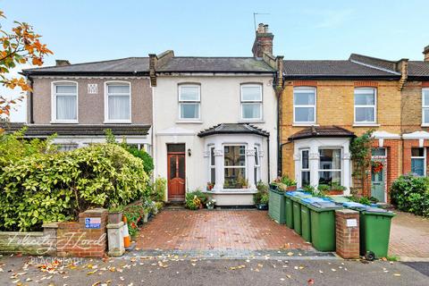 3 bedroom terraced house for sale, Dumbreck Road, London