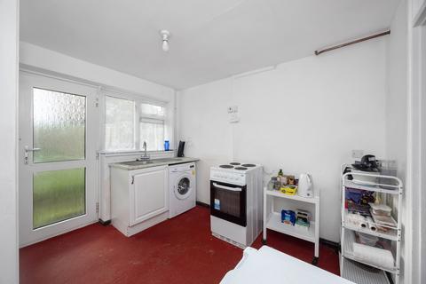 3 bedroom terraced house for sale, Martyrs Avenue, Crawley RH11