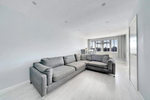 1 bedroom flat for sale, Blaydon Close, Northumberland Park, London, London, N17 0TW