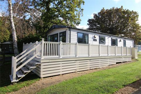 2 bedroom park home for sale, Hoburne Bashley, New Milton, Hampshire, BH25