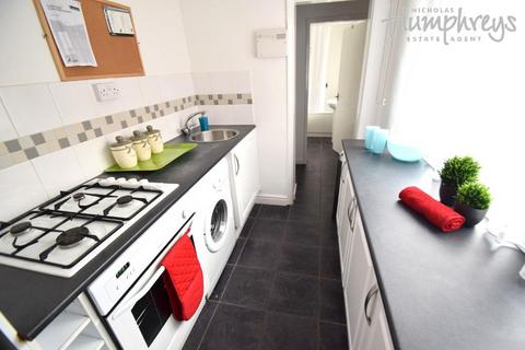 2 bedroom house share to rent, Cauldon Road, Stoke-On-Trent ST4