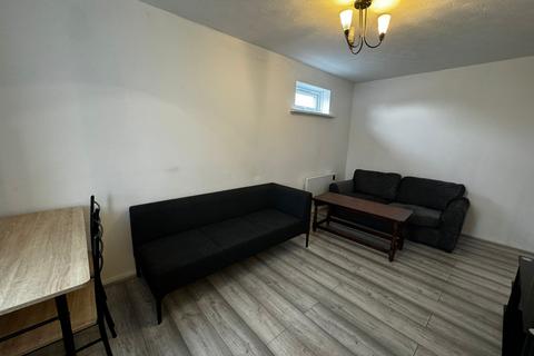 1 bedroom apartment to rent, Express Drive, Ilford IG3