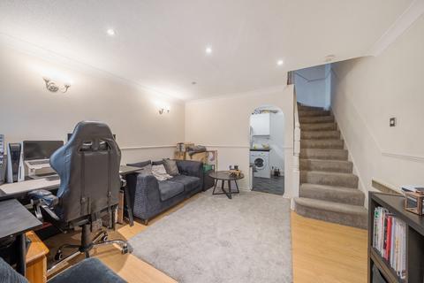 1 bedroom end of terrace house for sale, Chiltern Avenue, Farnborough, Hampshire, GU14