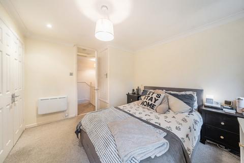 1 bedroom end of terrace house for sale, Chiltern Avenue, Farnborough, Hampshire, GU14