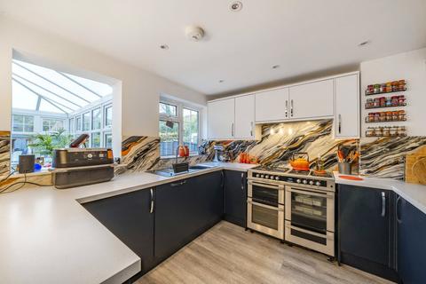 38 Brittens Close, Guildford, GU2 9RJ