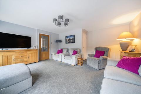 38 Brittens Close, Guildford, GU2 9RJ