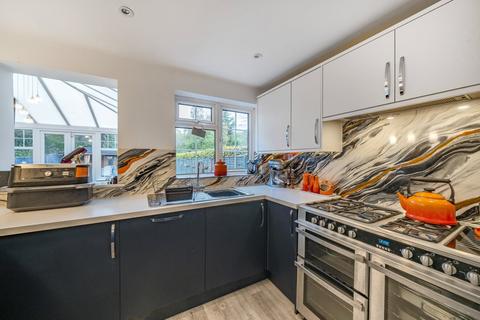 38 Brittens Close, Guildford, GU2 9RJ