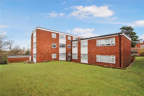 3 bedroom apartment to rent, Bancroft Road, Hale