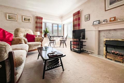 2 bedroom flat for sale, Postern Close, Portchester,