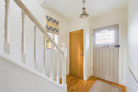 19 Hill Syke, Lowdham, Nottingham, NG14 7DE