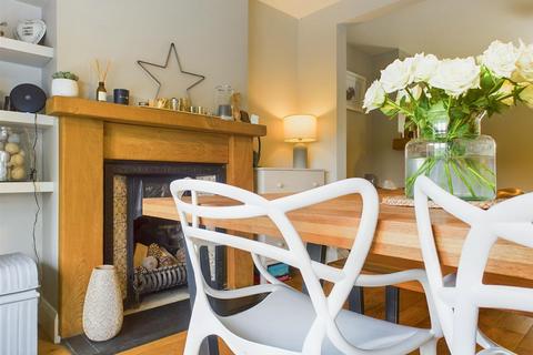 19 Hill Syke, Lowdham, Nottingham, NG14 7DE