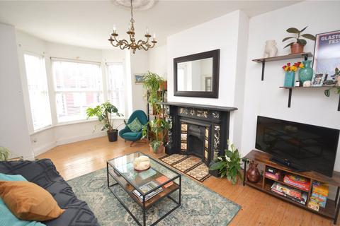 2 bedroom terraced house for sale, Woodview Grove, Leeds, West Yorkshire