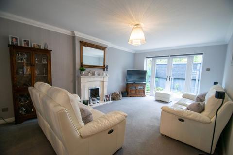 4 bedroom detached house for sale, Goodwood Close, Bedford MK45