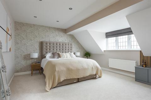 26 Balmoral Crescent, Lodge Moor, Sheffield, S10 4NE