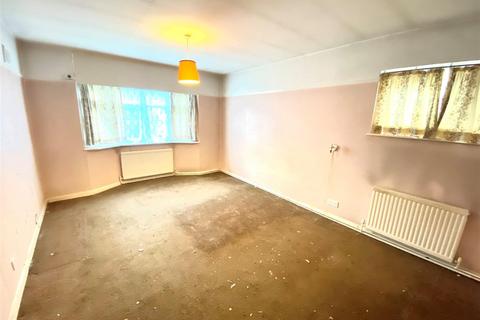 3 bedroom semi-detached bungalow for sale, Westland Drive, Brookmans Park Hatfield AL9