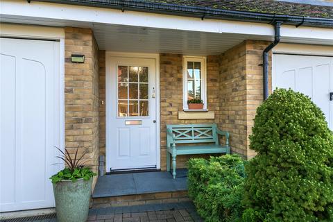 4 bedroom end of terrace house for sale, Heritage Close