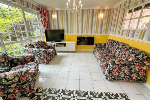 1 bedroom bungalow for sale, Didsbury Road, Stockport, Greater Manchester, SK4 3AS