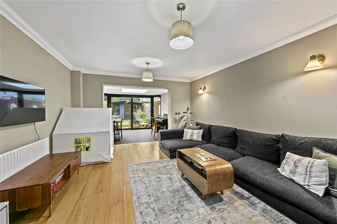 3 Brooklands Place, Hampton Hill, Hampton, TW12 1SA