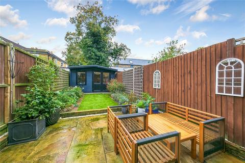 3 Brooklands Place, Hampton Hill, Hampton, TW12 1SA