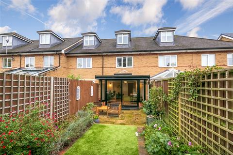 3 Brooklands Place, Hampton Hill, Hampton, TW12 1SA