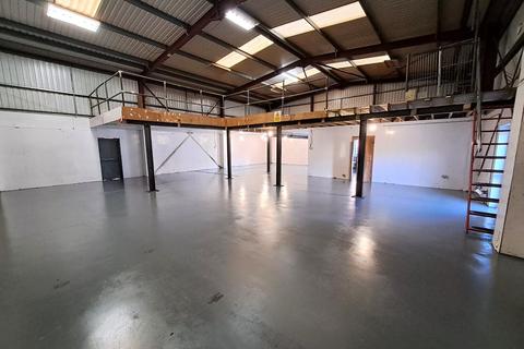 Industrial unit to rent, Unit 9 Alexandra Trading Estate, Birmingham, B21 0PD