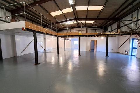 Industrial unit to rent, Unit 9 Alexandra Trading Estate, Birmingham, B21 0PD