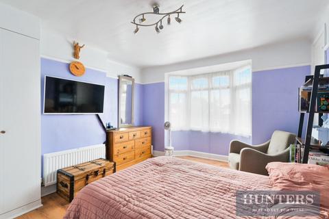 33 Burns Way, Hounslow, TW5 9BL