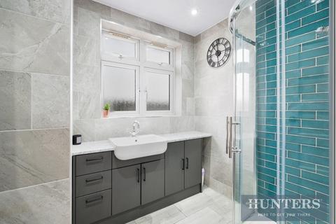 33 Burns Way, Hounslow, TW5 9BL