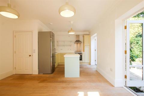 4 bedroom house to rent, Kings Road, Cambridge CB3