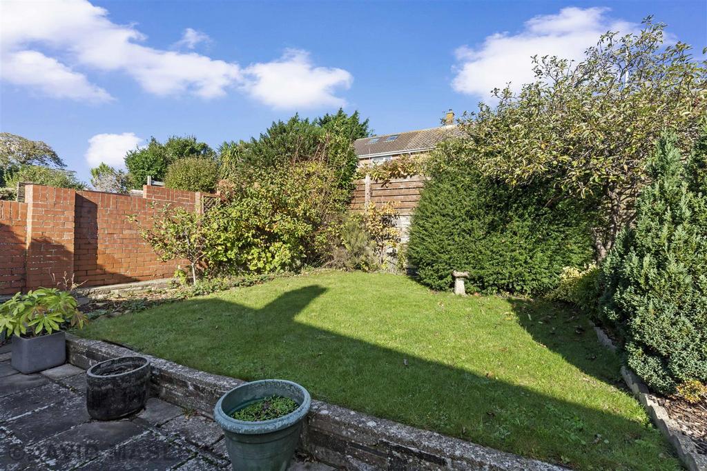 Rear garden (5).jpg