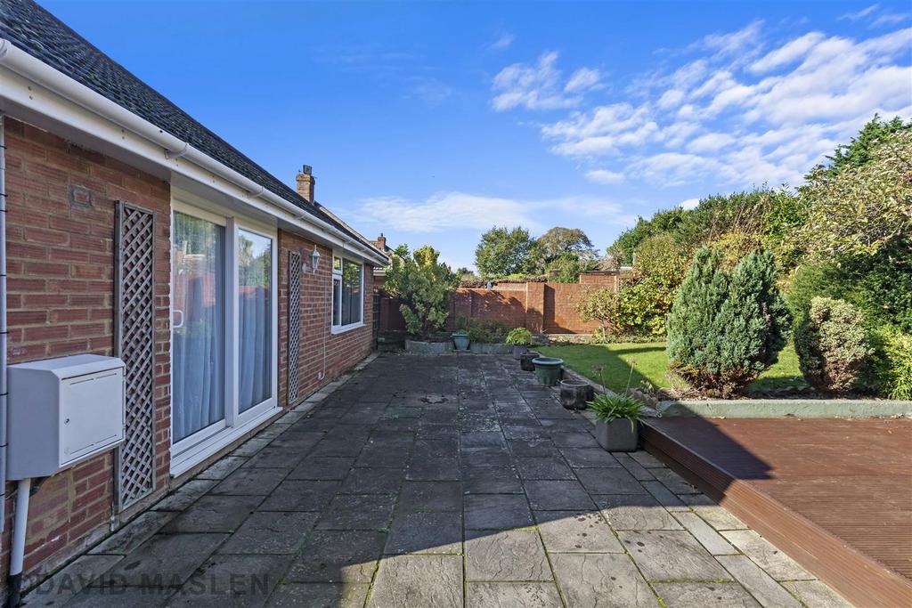 Rear garden (7).jpg