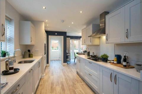 4 bedroom detached house for sale, 39 Limestone Road, Chichester