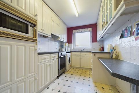 2 bedroom flat for sale, Blount Road, Lingfield Court Blount Road, PO1