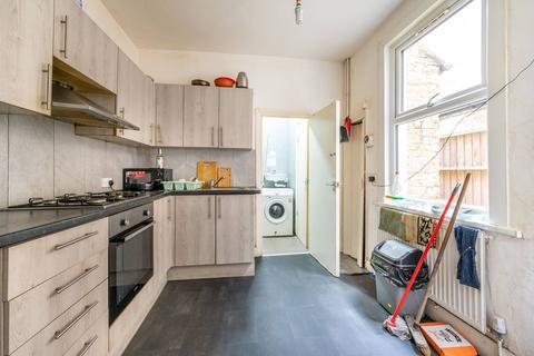 3 bedroom terraced house for sale, Haldane Road, East Ham, London, E6