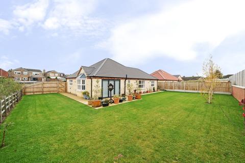 2 bedroom detached bungalow for sale, The Hawthorns, Cranwell, Sleaford, NG34